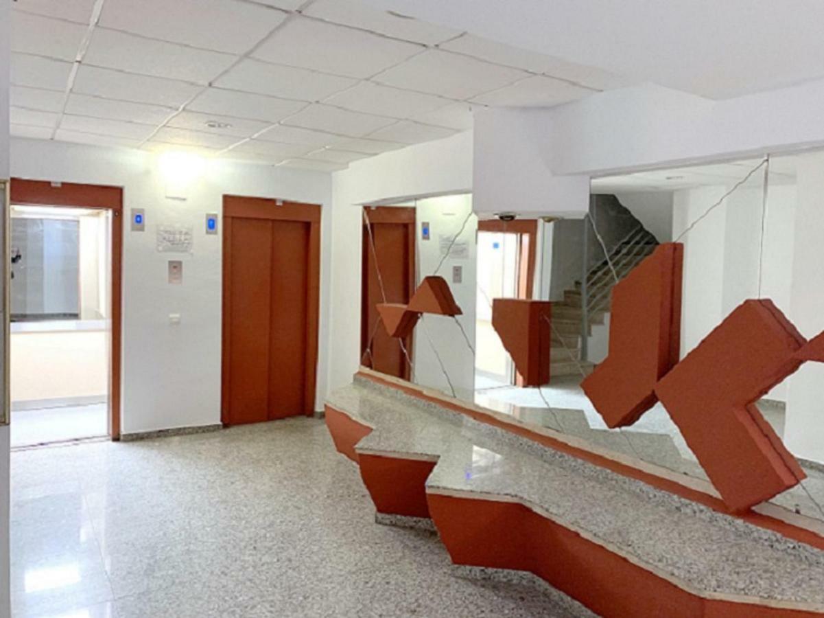 Apartamento 1ª Linea De Mar -Wifi- Aire Acondicionado Эмпуриабрава Экстерьер фото