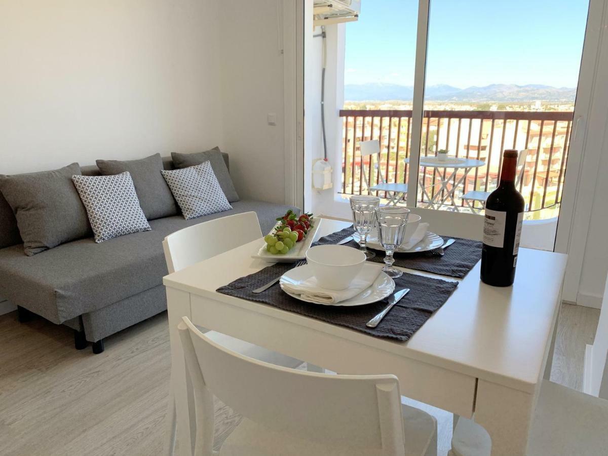 Apartamento 1ª Linea De Mar -Wifi- Aire Acondicionado Эмпуриабрава Экстерьер фото